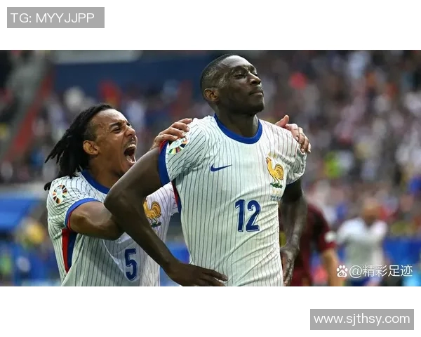 足球巨星经典瞬间全景图集 精彩时刻回顾与传奇足迹展示